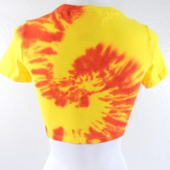 Forever 21 Hot Cheetos Crop Tee - Picture 3 of 4